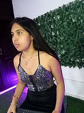 SARA_MILLER69 élő XXX-chatje