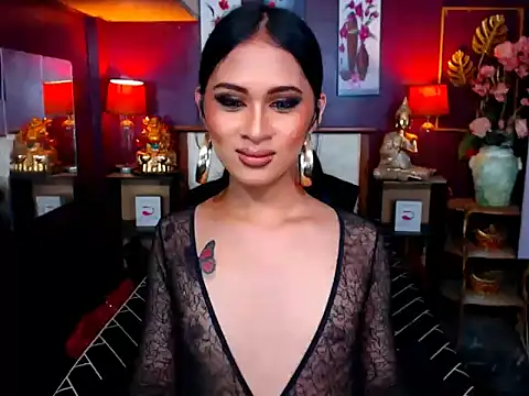 Plastique_PATRICIA: διαδικτυακό σόου στην κάμερα