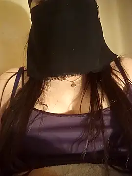 LONA-_- Live XXX-Chat