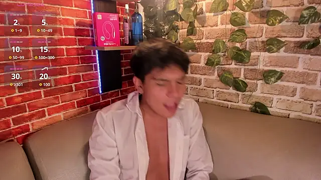 Thiago_Kozak Webcam-Show