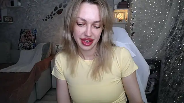 NickyAdamidi élő XXX-chatje