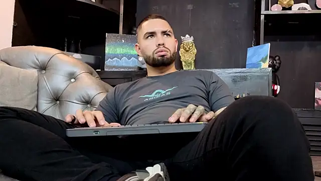 matteosantos 在線直播表演