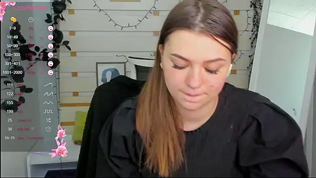 Josephine_Kiss 即時 XXX 聊天