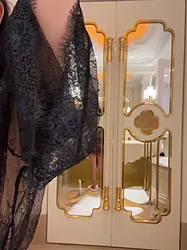 feifei-love webkamerás műsora