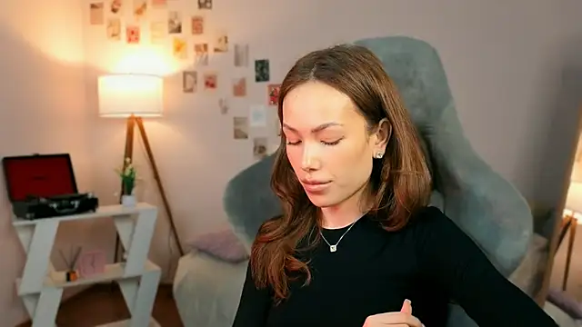 XXX chat uživo modela nexorine