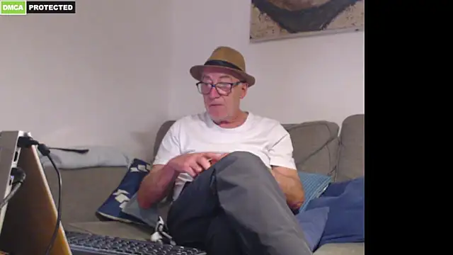 Pokazy przed kamerką – bluedae1