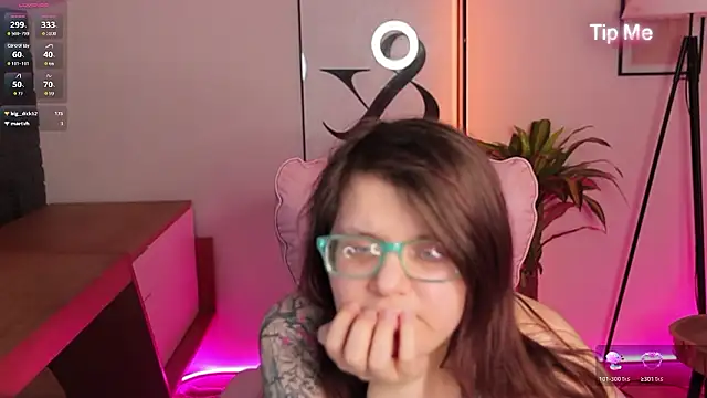 Ariell_Mini Live XXX-Chat