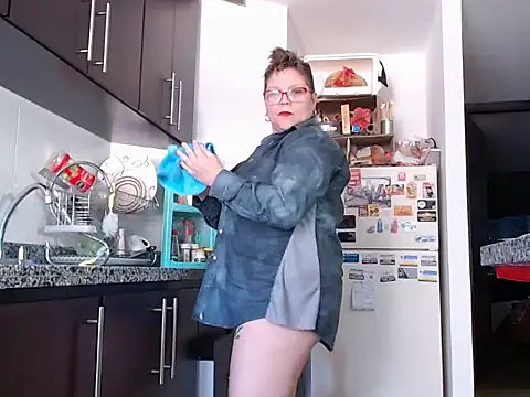 Živý XXX chat Leah_R