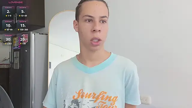 grey___27 élő XXX-chatje