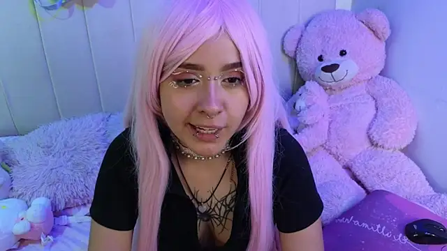 NekoWaifu Adlı Modelin Canlı XXX Sohbeti