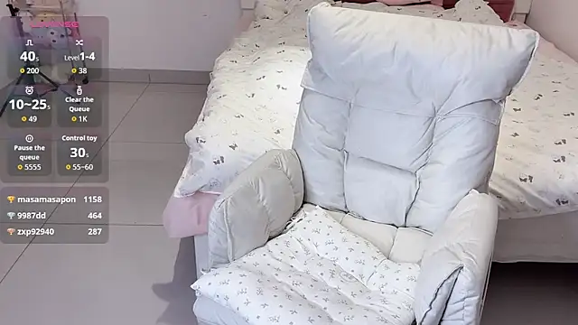 guoguo-77 网络视讯表演