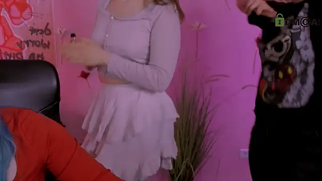 casey_meow_ Adlı Modelin Canlı XXX Sohbeti