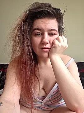 Ashlovescannabis Adlı Modelin Canlı XXX Sohbeti