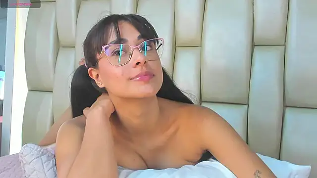 ZoeBarlove Live XXX-Chat