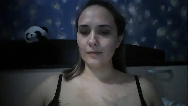 Alisa07qw Adlı Modelin Canlı XXX Sohbeti