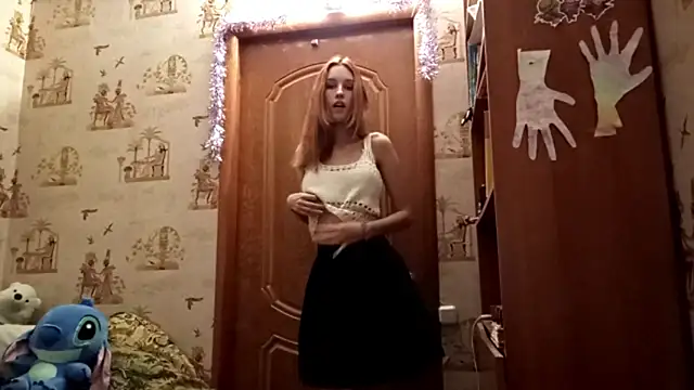 SirenFrost Chat XXX live