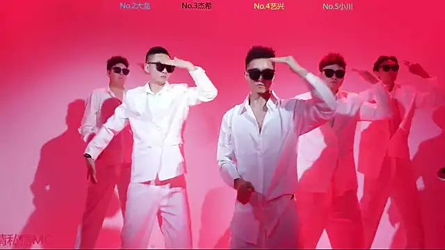 Show de YLBOY-666 na webcam