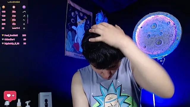 girl_intense444 Adlı Modelin Canlı XXX Sohbeti