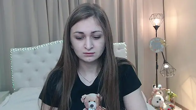 BeataBabe Adlı Modelin Canlı XXX Sohbeti