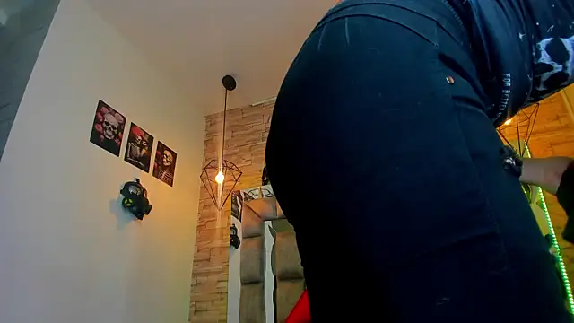 Czat XXX na żywo – Evangelinejoness_