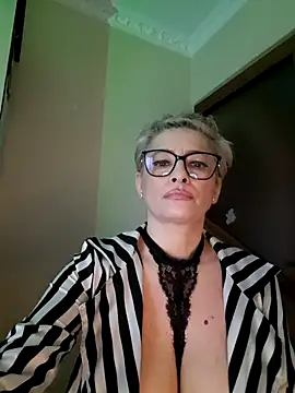 LunaBlaise Adlı Modelin Canlı XXX Sohbeti