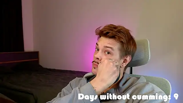 Pokazy przed kamerką – DENIS_HERE