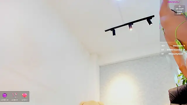 lily_cash1 live XXX chat