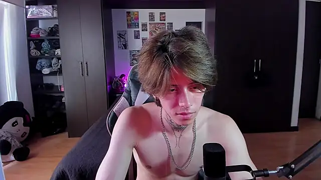 xIce_Boy Chat XXX in diretta