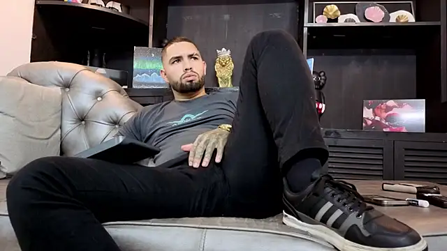 matteosantos 现场XXX聊天