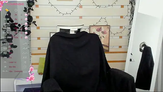 Chat XXX en directo de Josephine_Kiss