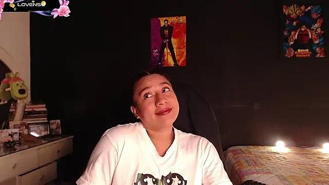 yes0225's Live XXX Chat