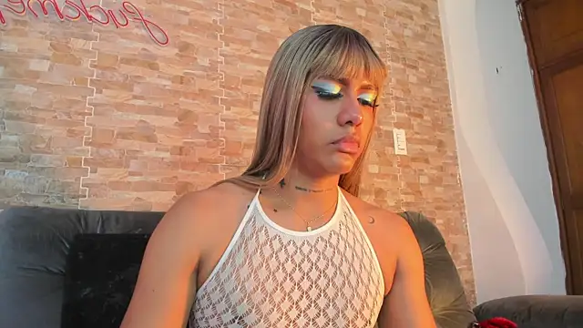 Dreams_Chloe Live XXX-Chat