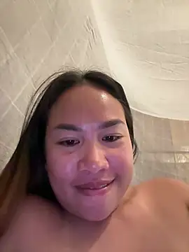 Ponthip: вебкам-шоу