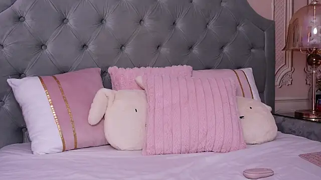 Živý XXX chat LucyAddison