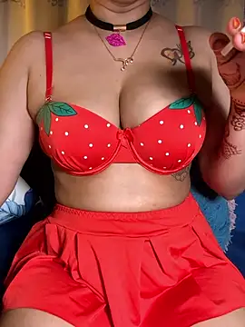 Squirt_Queen_X 即時 XXX 聊天