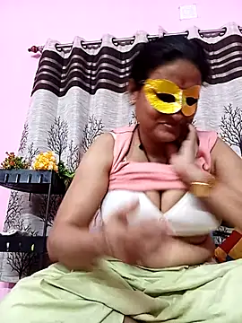 Pokazy przed kamerką – Gullapi