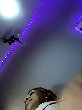 KarinRoss' Webcam Show