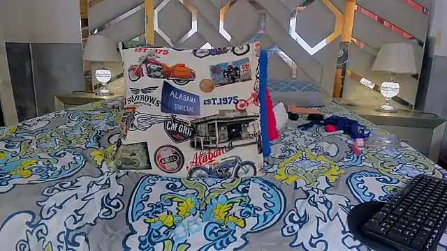 alexandra_fire69x 即時 XXX 聊天