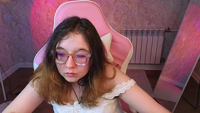 Aleks-caster Chat XXX in diretta