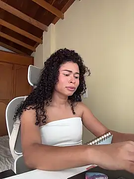 Pokazy przed kamerką – GabriSaenz