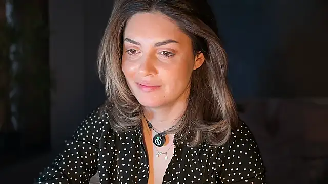 دردشة _Allie_ الجنسية المباشرة