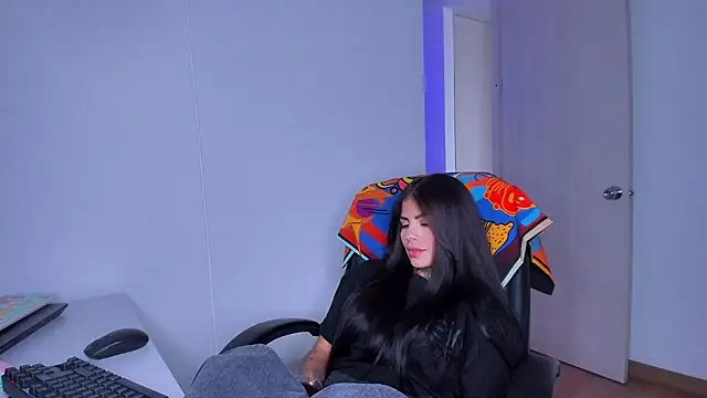 Chat XXX en directo de Lisegg_