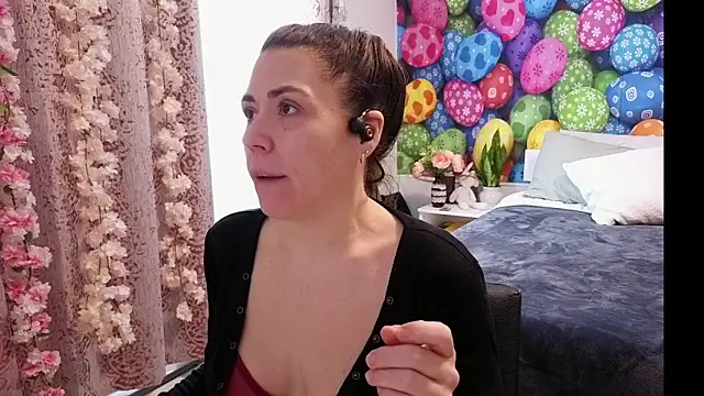 Ellie-Elizabeth's Live XXX Chat