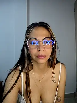 Chat +18 de Evangeline_Bonnet ao vivo