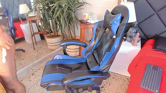 XXX chat uživo modela kai_storn