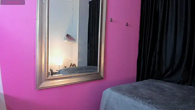 ScarletBigTitties Chat XXX live