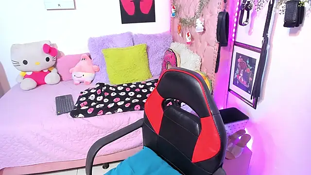 LillyCandy Chat XXX live