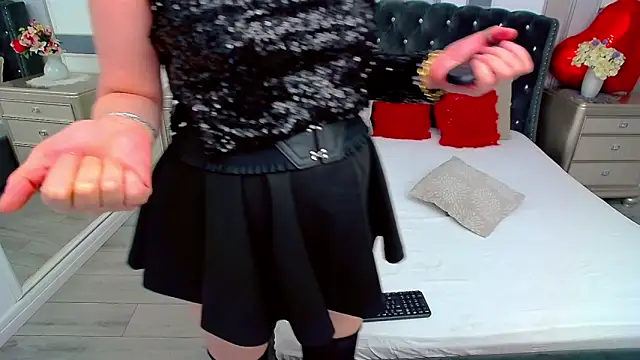 XXX chat uživo modela SuzzySun