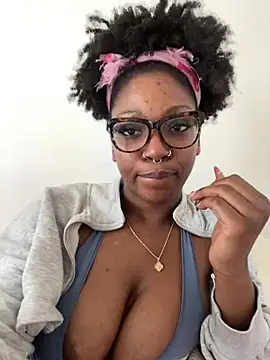 Živý XXX chat mochamimi