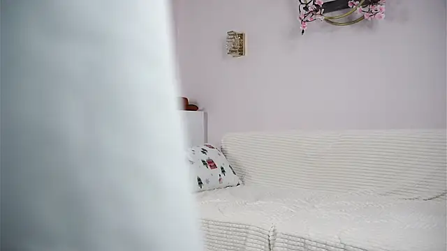 SunnivaCovil's Live XXX Chat